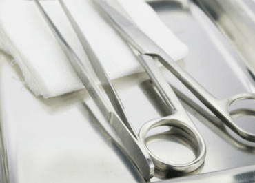 Reinigen en ontsmetten van medische instrumenten